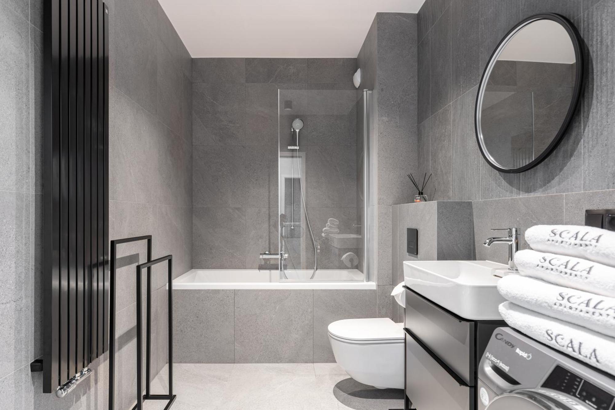 Scala 60C City Center Apartments With Parking By Lion Apartments غدانسك المظهر الخارجي الصورة